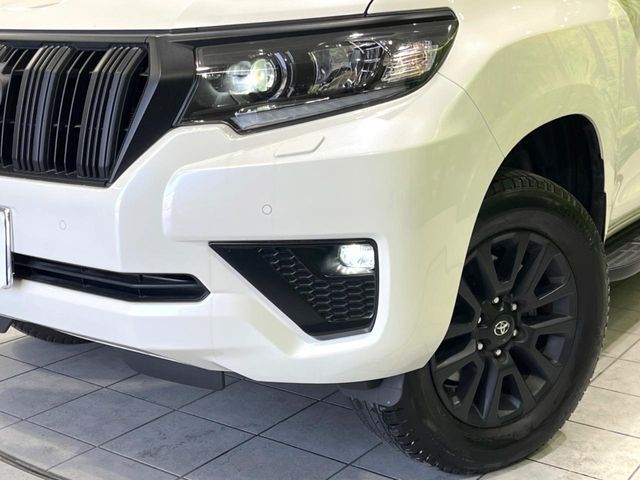 TOYOTA LANDCRUISER PRADO 2023 Image 31