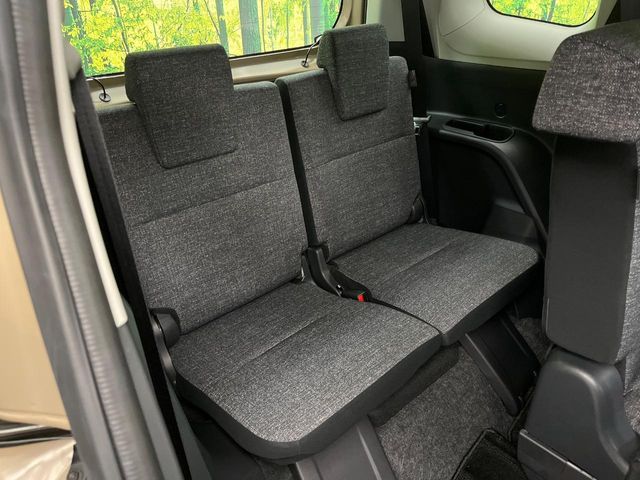 TOYOTA SIENTA HYBRID 2024 Image 31