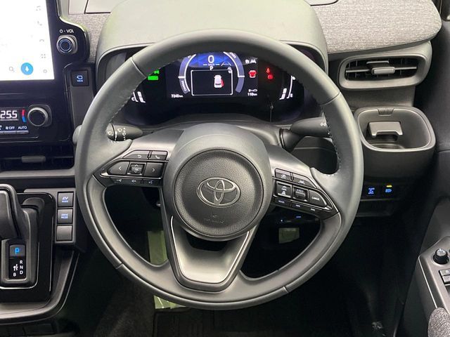 TOYOTA SIENTA HYBRID 2024 Image 31