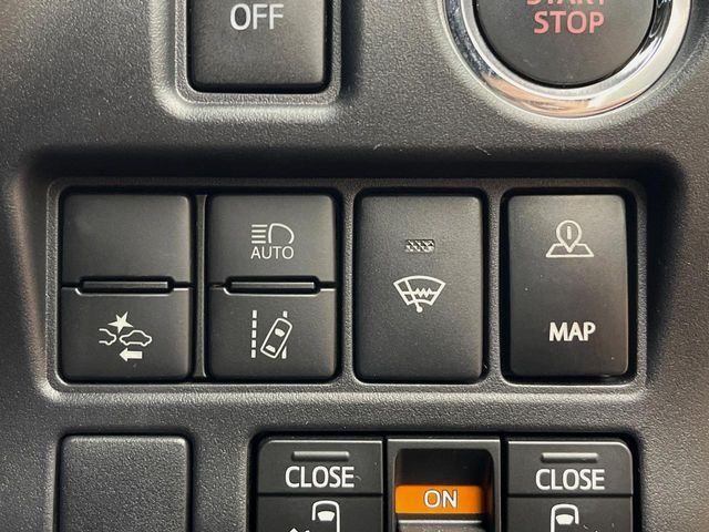 TOYOTA VOXY 4WD 2021 Image 31