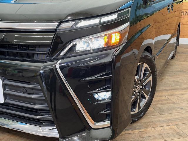 TOYOTA VOXY 4WD 2021 Image 31