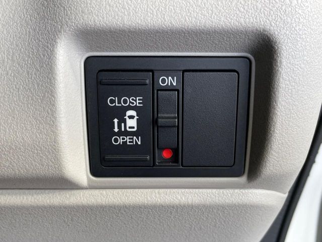 HONDA N BOX 2025 Image 31