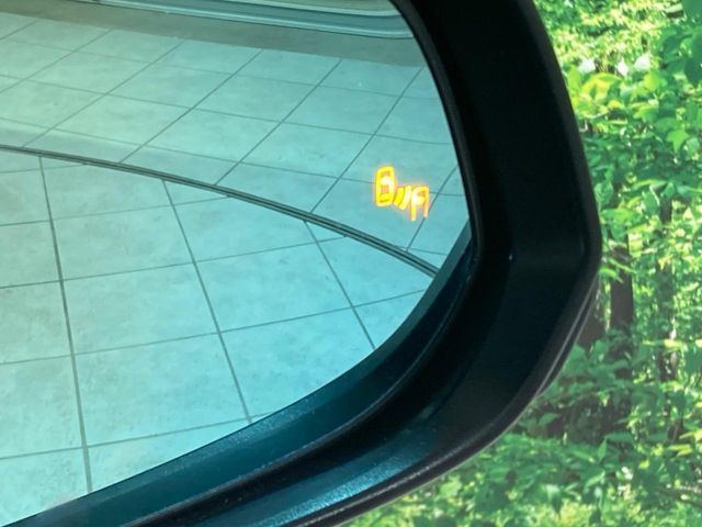 TOYOTA VOXY HYBRID 2022 Image 31