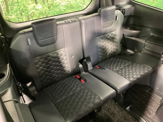 TOYOTA VOXY HYBRID 2022 Image 31