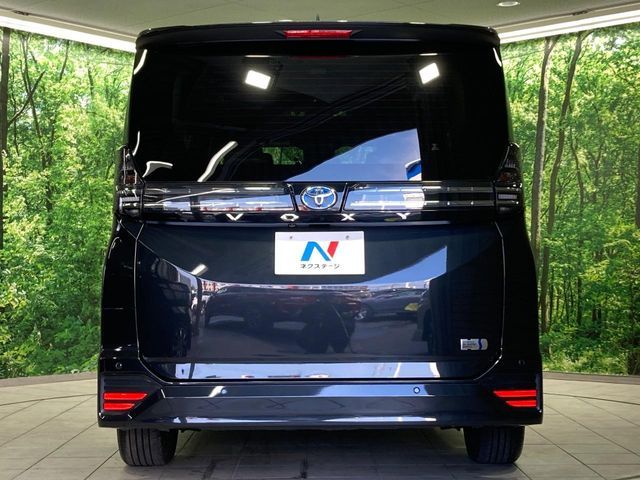 TOYOTA VOXY HYBRID 2022 Image 31