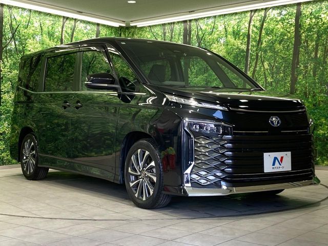 TOYOTA VOXY HYBRID 2022 Image 31