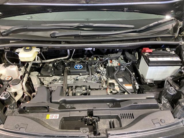 TOYOTA VOXY HYBRID 2022 Image 31