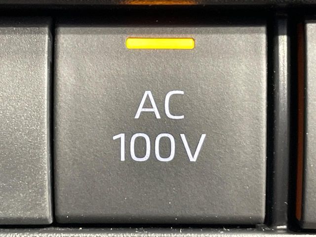 TOYOTA NOAH HYBRID 2023 Image 31