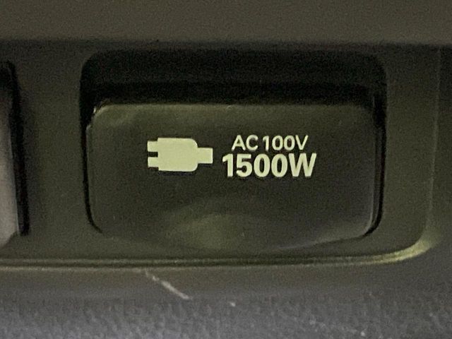 TOYOTA COROLLA TOURING HYBR 2023 Image 31