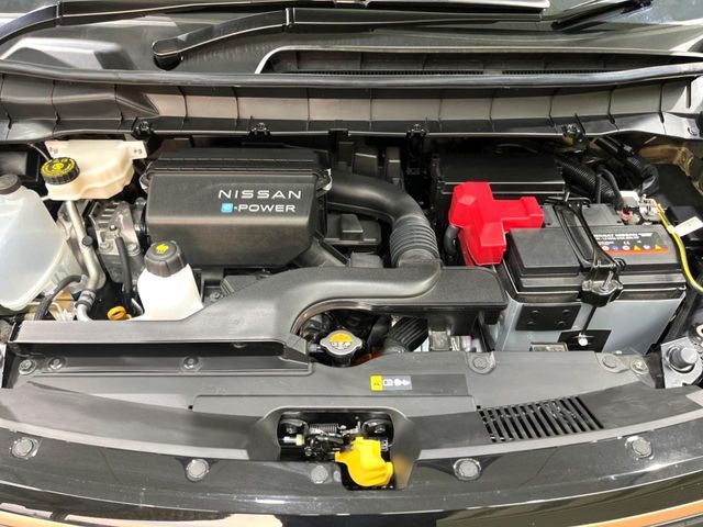 NISSAN SERENA  WG 2025 Image 31