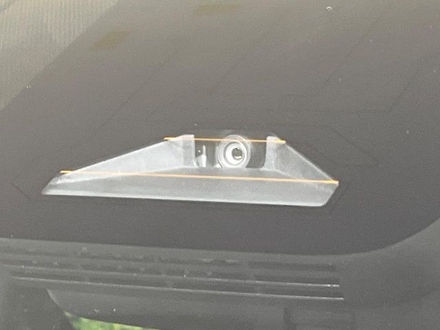 TOYOTA VOXY HYBRID 2023 Image 31