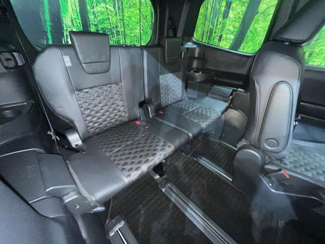 TOYOTA VOXY HYBRID 2023 Image 31