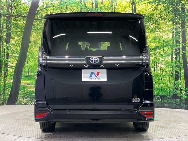 TOYOTA VOXY HYBRID 2023 Image 31