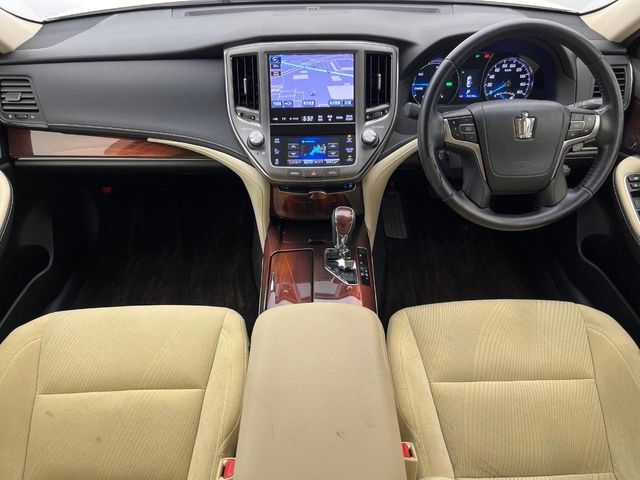 TOYOTA CROWN SEDAN HYBRID 2013 Image 31