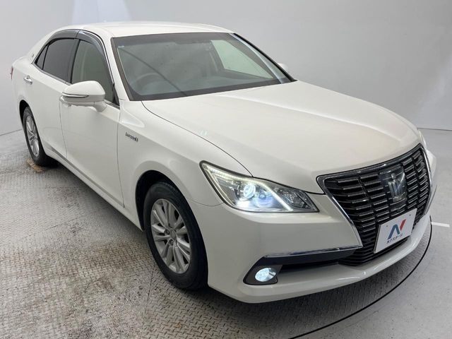 TOYOTA CROWN SEDAN HYBRID 2013 Image 31