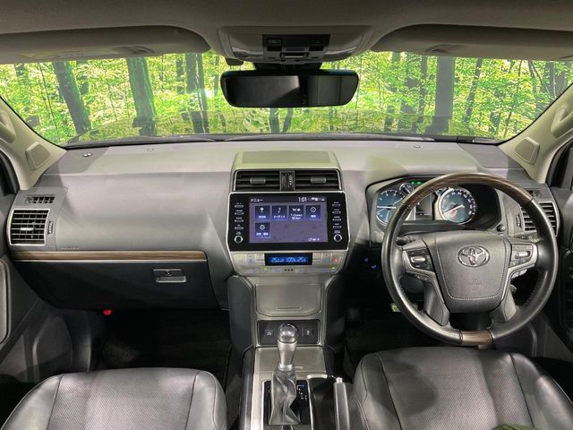 TOYOTA LANDCRUISER PRADO 2022 Image 31