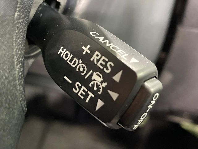 TOYOTA LANDCRUISER PRADO 2022 Image 31