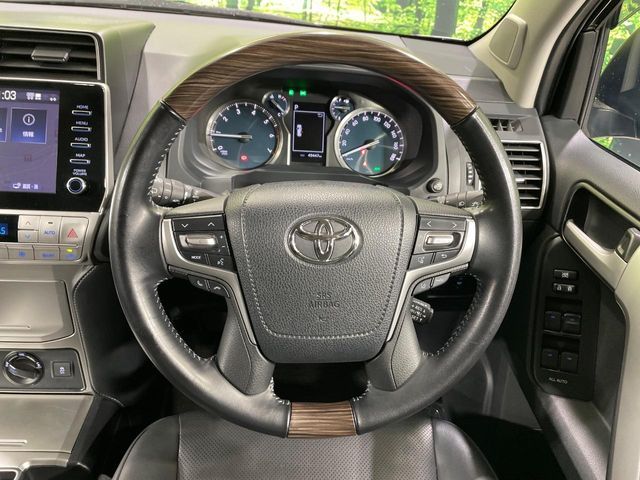TOYOTA LANDCRUISER PRADO 2022 Image 31