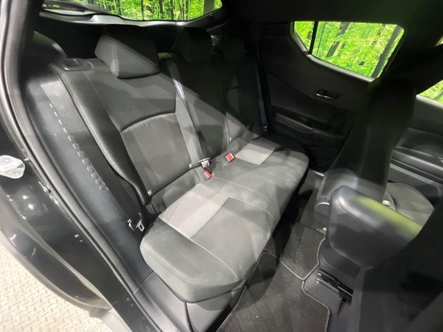 TOYOTA C-HR 2017 Image 31