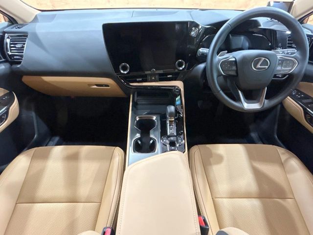 TOYOTA LEXUS NX350H 2025 Image 31