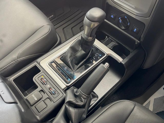 TOYOTA LANDCRUISER PRADO 2023 Image 31