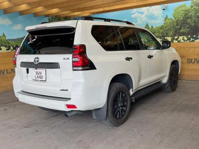 TOYOTA LANDCRUISER PRADO 2023 Image 31