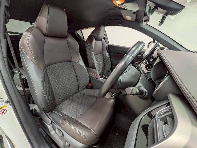 TOYOTA C-HR 2019 Image 31