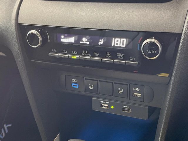 TOYOTA YARIS CROSS HYBRID 2024 Image 31