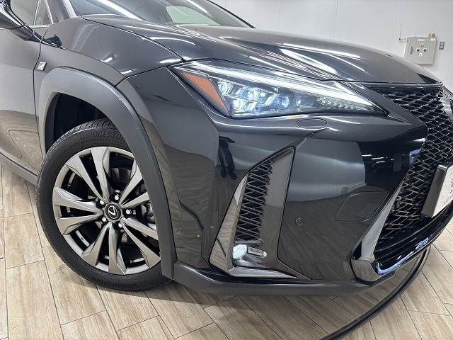 TOYOTA LEXUS UX250H 2022 Image 31