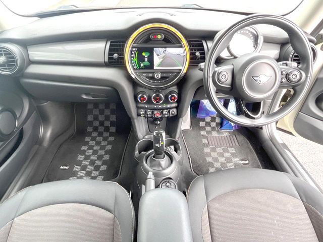 BMW MINI COOPER D 2020 Image 31