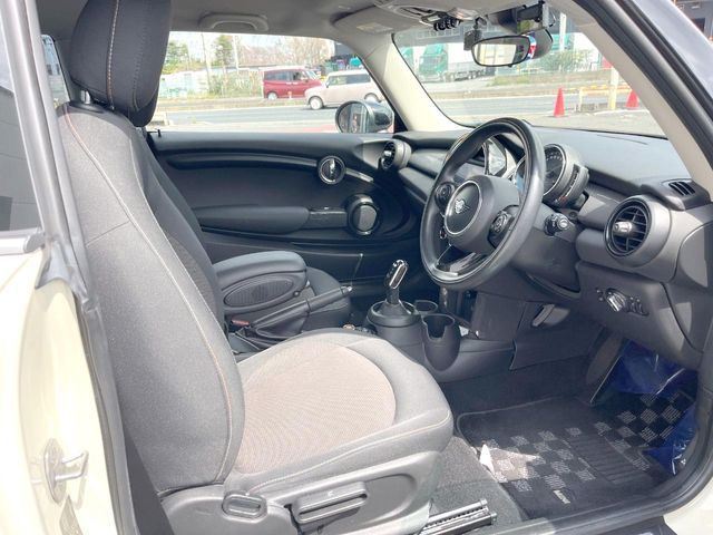 BMW MINI COOPER D 2020 Image 31