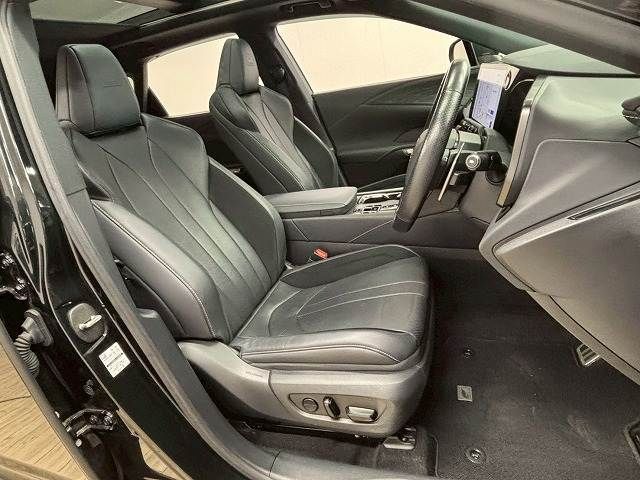 TOYOTA LEXUS RX500H 2023 Image 31