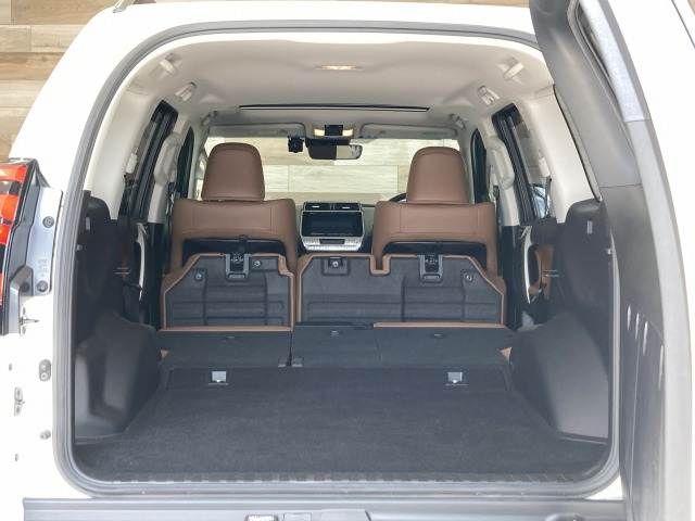 TOYOTA LANDCRUISER PRADO 2022 Image 31
