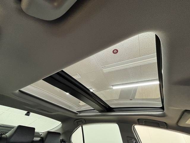 TOYOTA CAMRY HYBRID 2022 Image 31