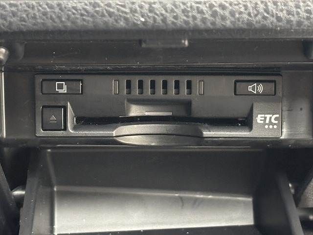 TOYOTA CAMRY HYBRID 2022 Image 31