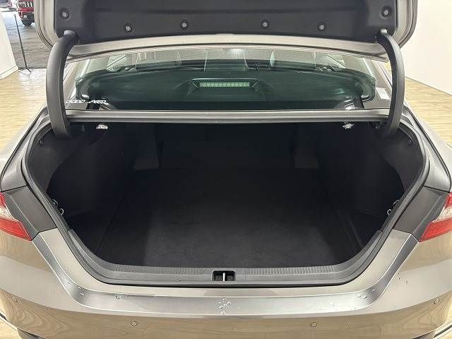 TOYOTA CAMRY HYBRID 2022 Image 31