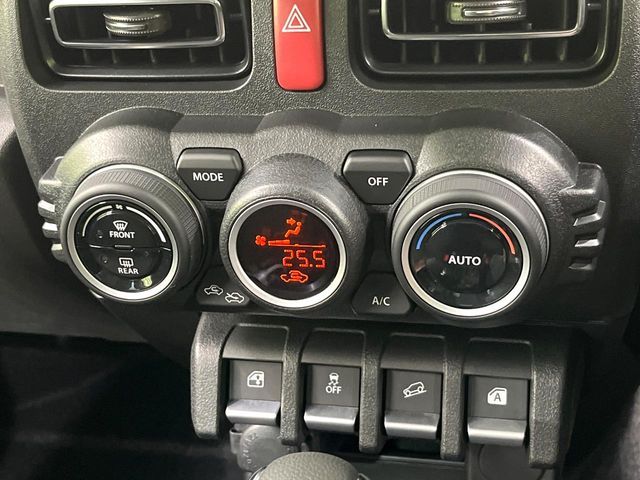 SUZUKI JIMNY NOMADE 2025 Image 31