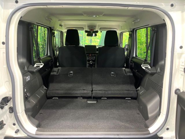 SUZUKI JIMNY NOMADE 2025 Image 31