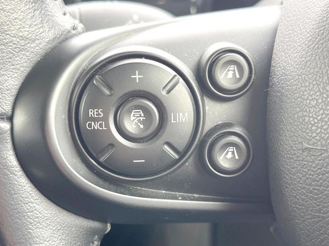 BMW MINI COOPER SD C 2017 Image 31