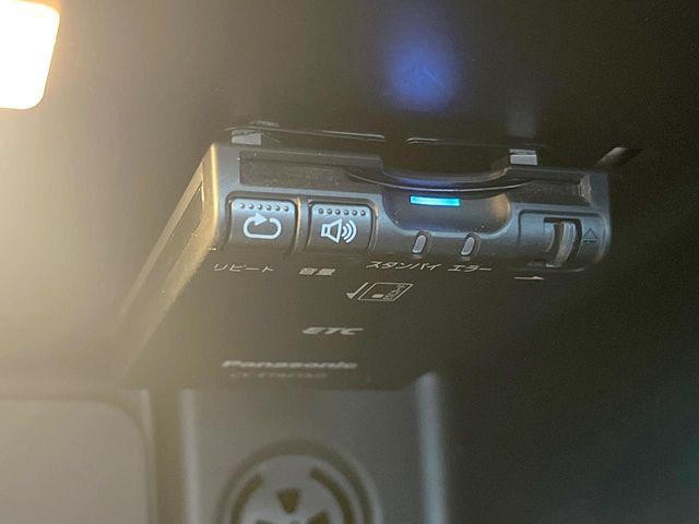 BMW MINI COOPER D 5D 2017 Image 31