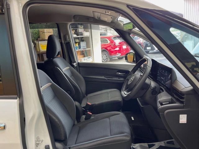 NISSAN SERENA  WG 2023 Image 31