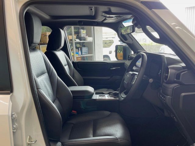 TOYOTA LANDCRUISER 250 2025 Image 31