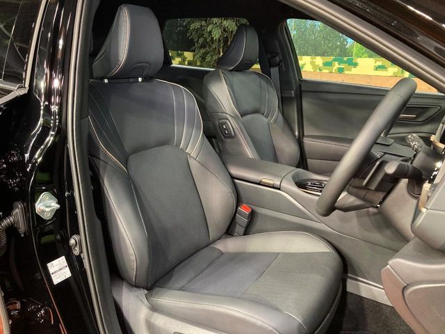 TOYOTA CROWN ESTATE 4WD 2025 Image 31