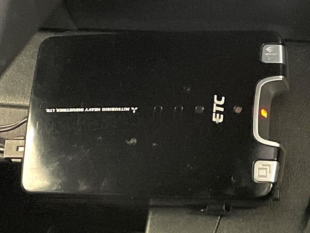 TOYOTA PRIUS 2015 Image 31