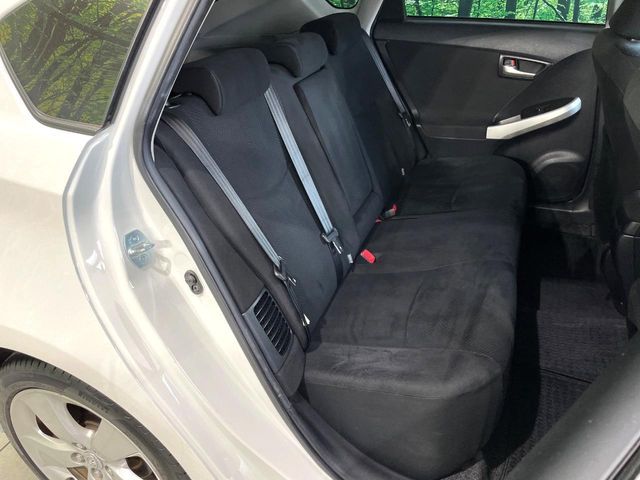 TOYOTA PRIUS 2015 Image 31