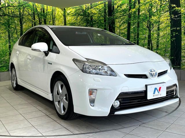 TOYOTA PRIUS 2015 Image 31