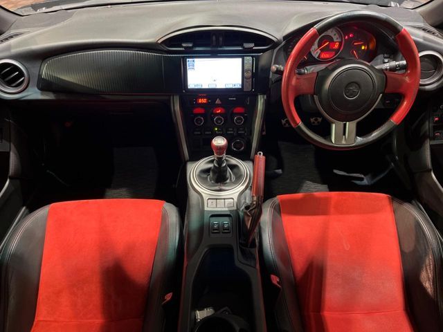 TOYOTA 86 2012 Image 31