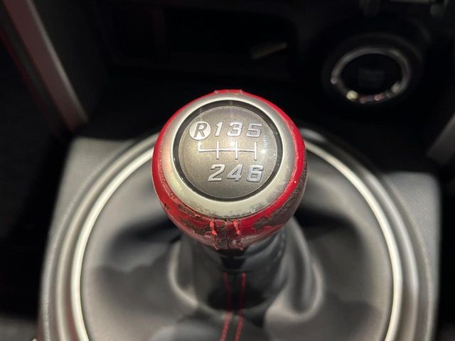 TOYOTA 86 2012 Image 31