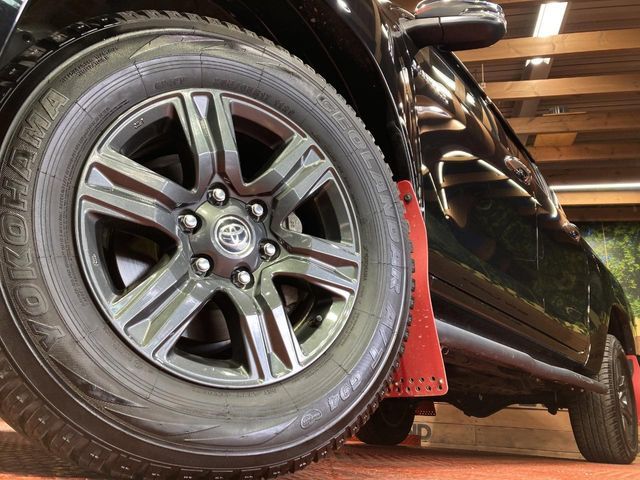 TOYOTA HILUX 4WD 2023 Image 31