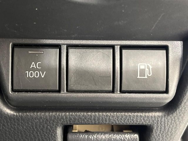 TOYOTA PRIUS 2023 Image 31